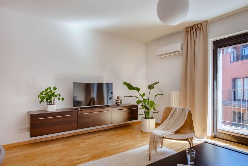 Wygodny Apartament Przy Dworcu Krasków Exterior foto